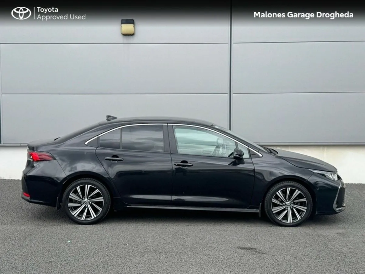 Toyota Corolla 1.8 Hybrid Luna Sport Call Now: 041 - Image 3