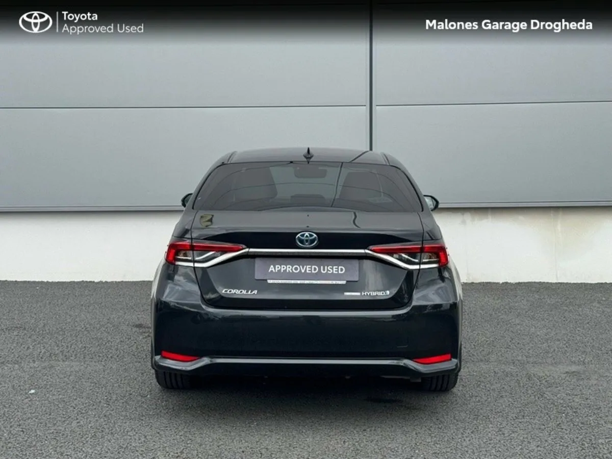 Toyota Corolla 1.8 Hybrid Luna Sport Call Now: 041 - Image 4