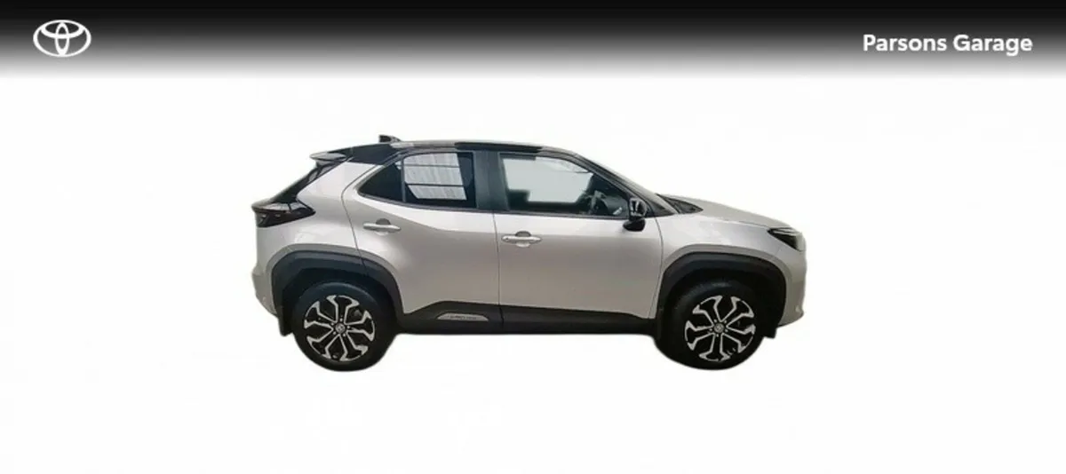 Toyota Yaris Cross CR CROSS LUNA SPORT 4DR AUTO - Image 3