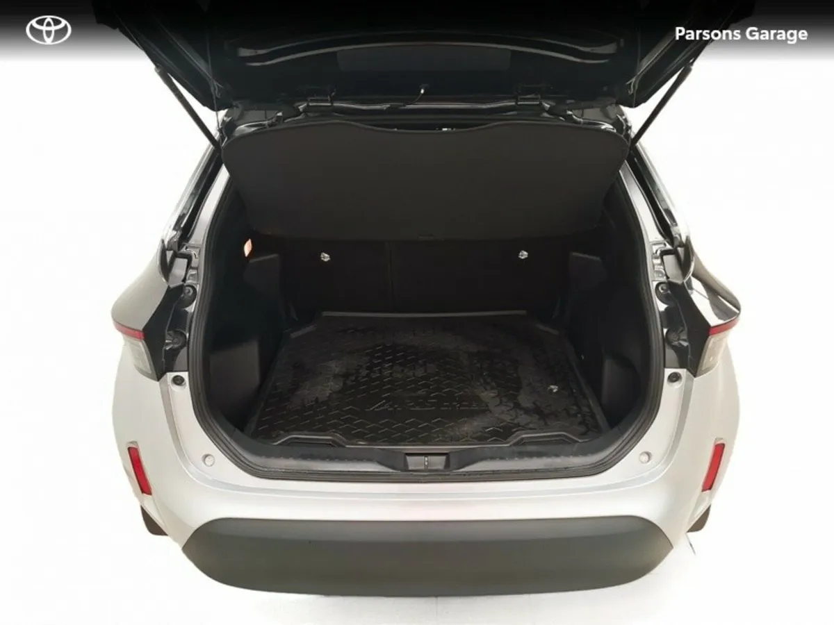 Toyota Yaris Cross CR CROSS LUNA SPORT 4DR AUTO - Image 4