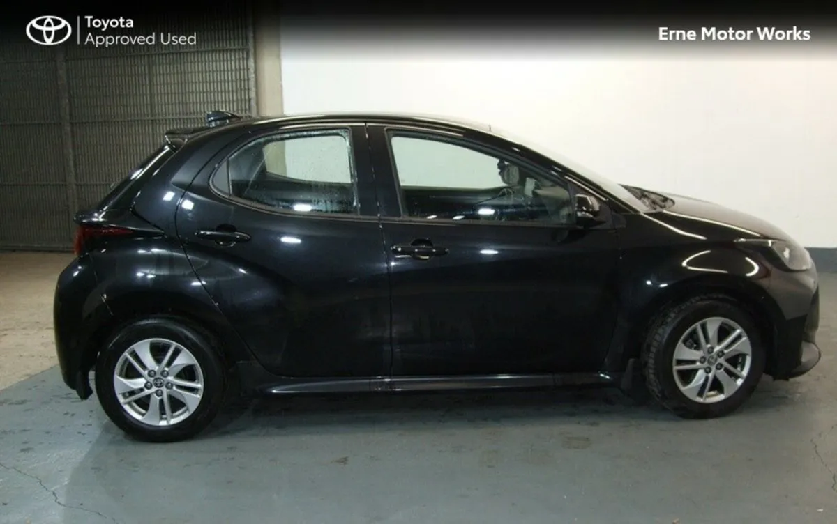 Toyota Yaris YARIS 1.0 LUNA - Image 3