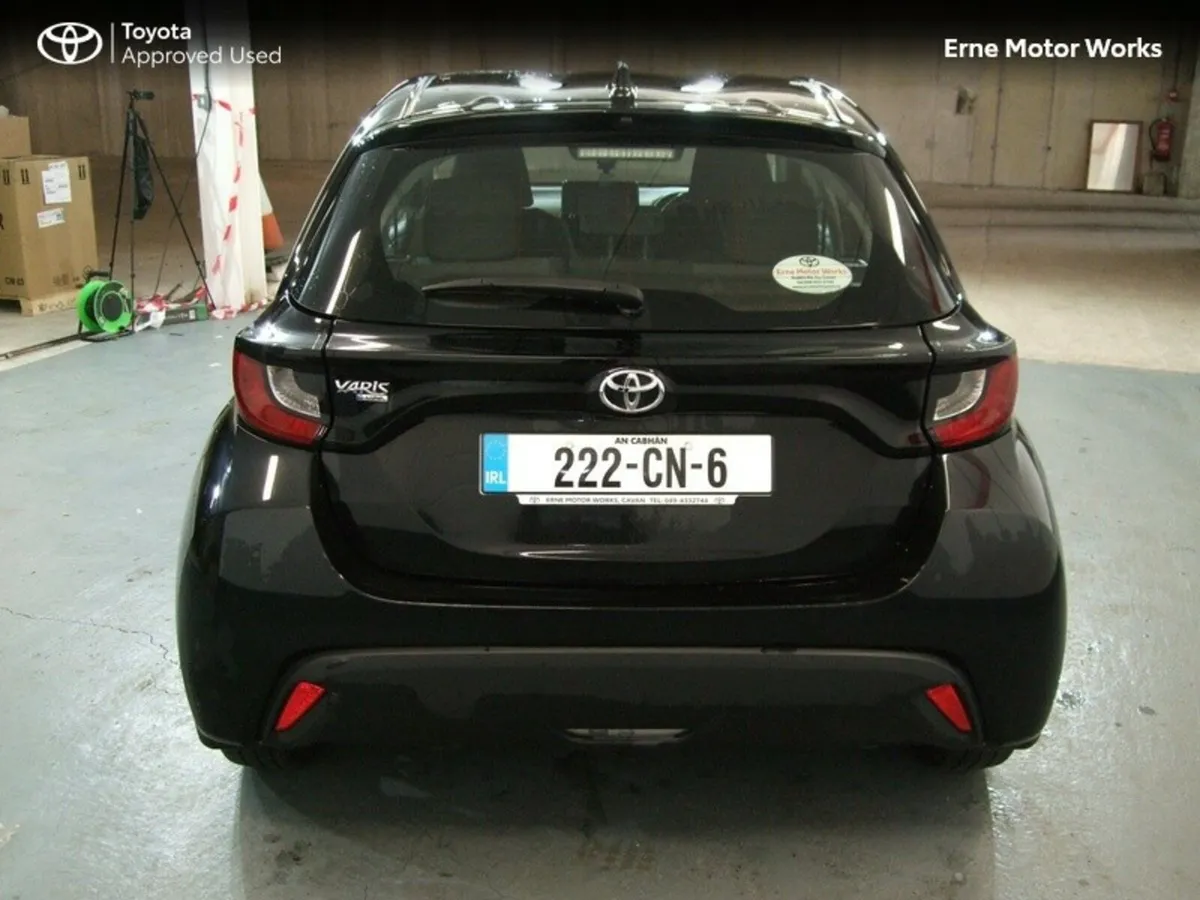 Toyota Yaris YARIS 1.0 LUNA - Image 4