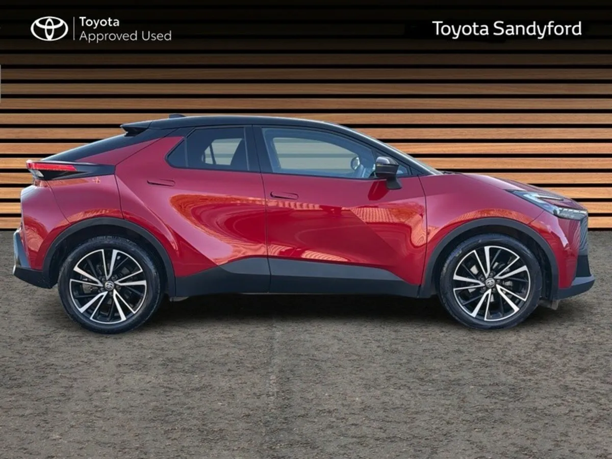 Toyota C-HR NEW MODEL SOL HYBRID // HEATED LEATHER - Image 3