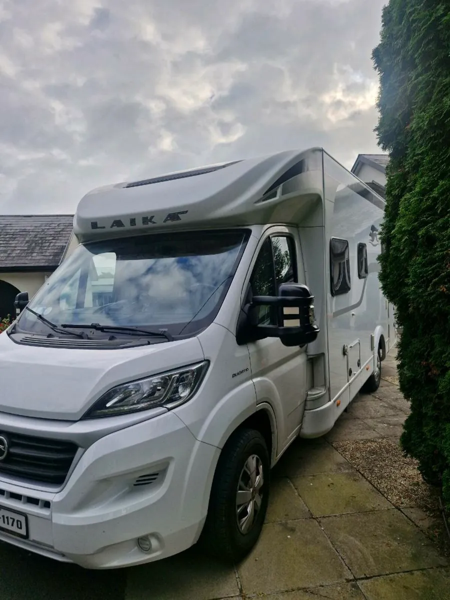 2021 Laika island bed low profile car license - Image 2