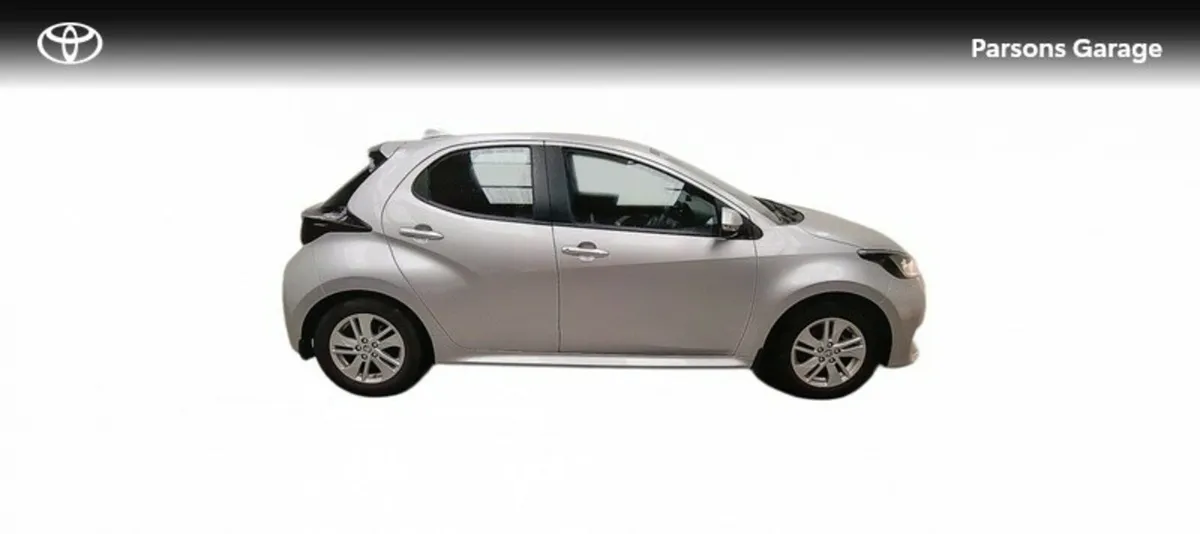 Toyota Yaris 1.5 HYBRID LUNA SPEC - Image 3