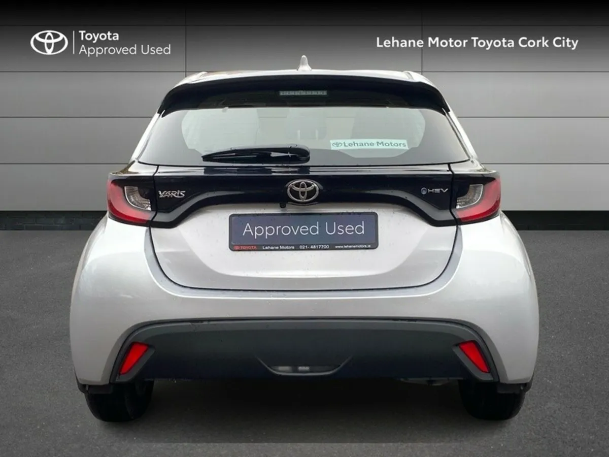 Toyota Yaris Yaris Hybrid 115 Luna - Image 4