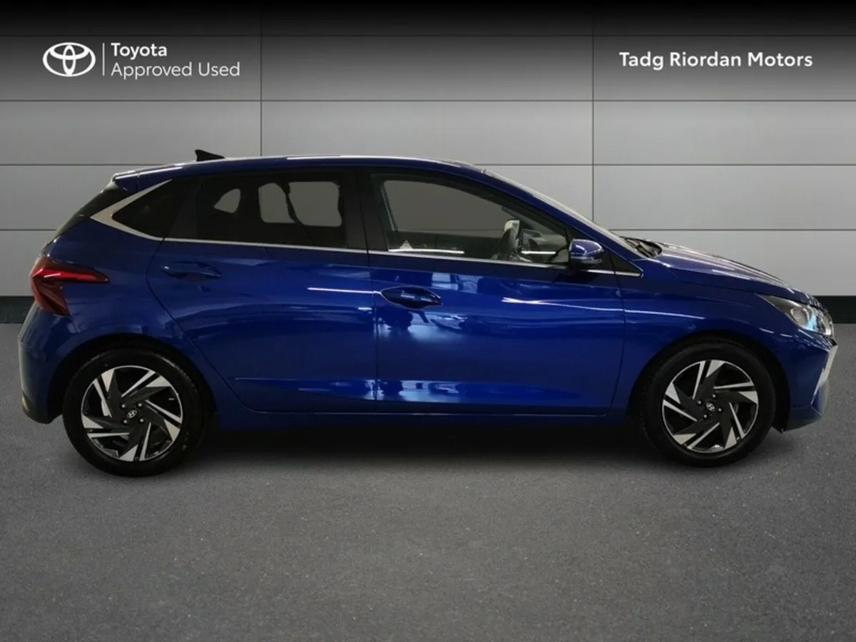 Hyundai i20 DELUXE PLUS 5DR *PRICE REDUCTION* - Image 3