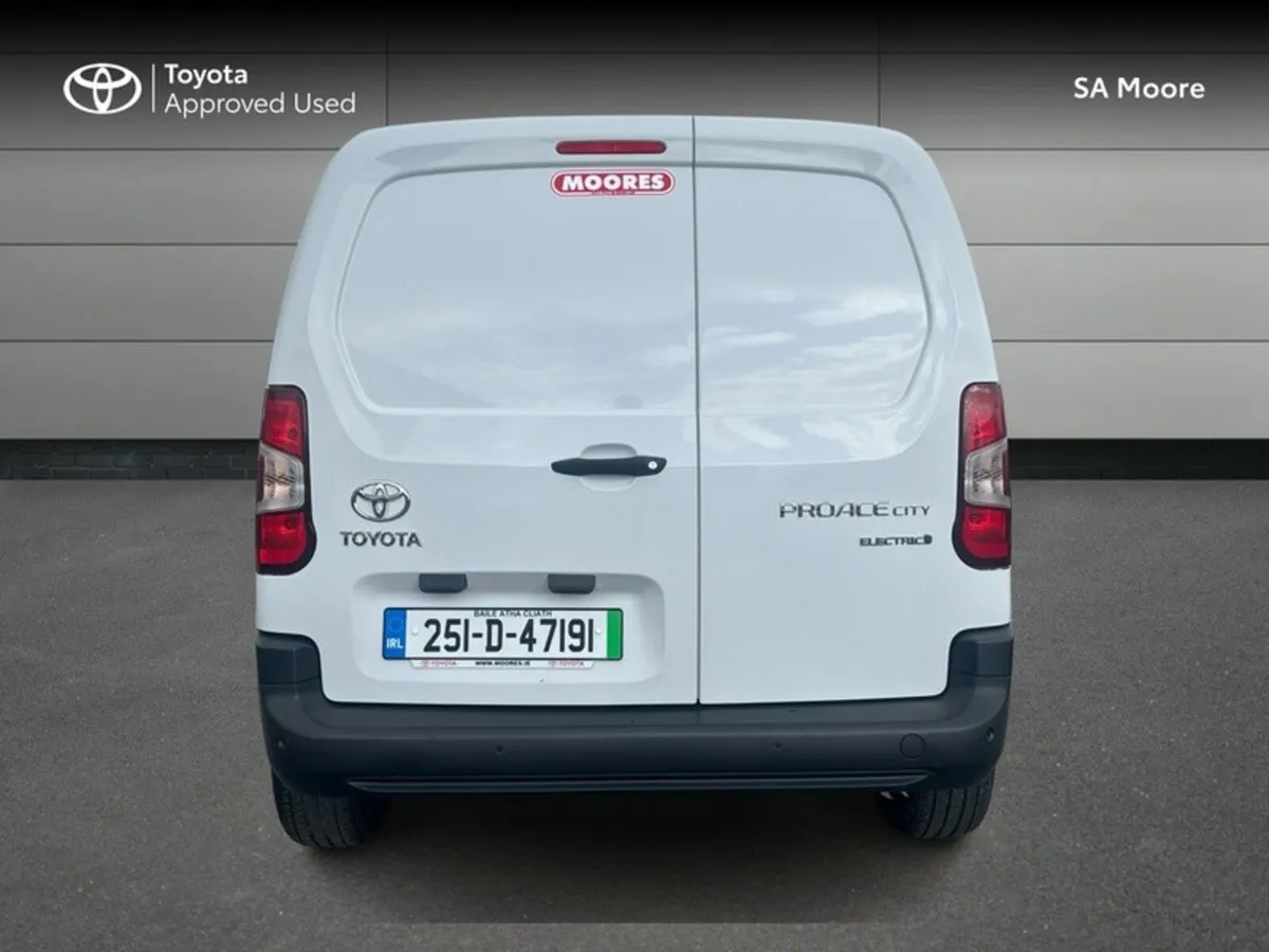 Toyota Proace City 50KW - DISPLAY STOCK - GREAT VA - Image 4