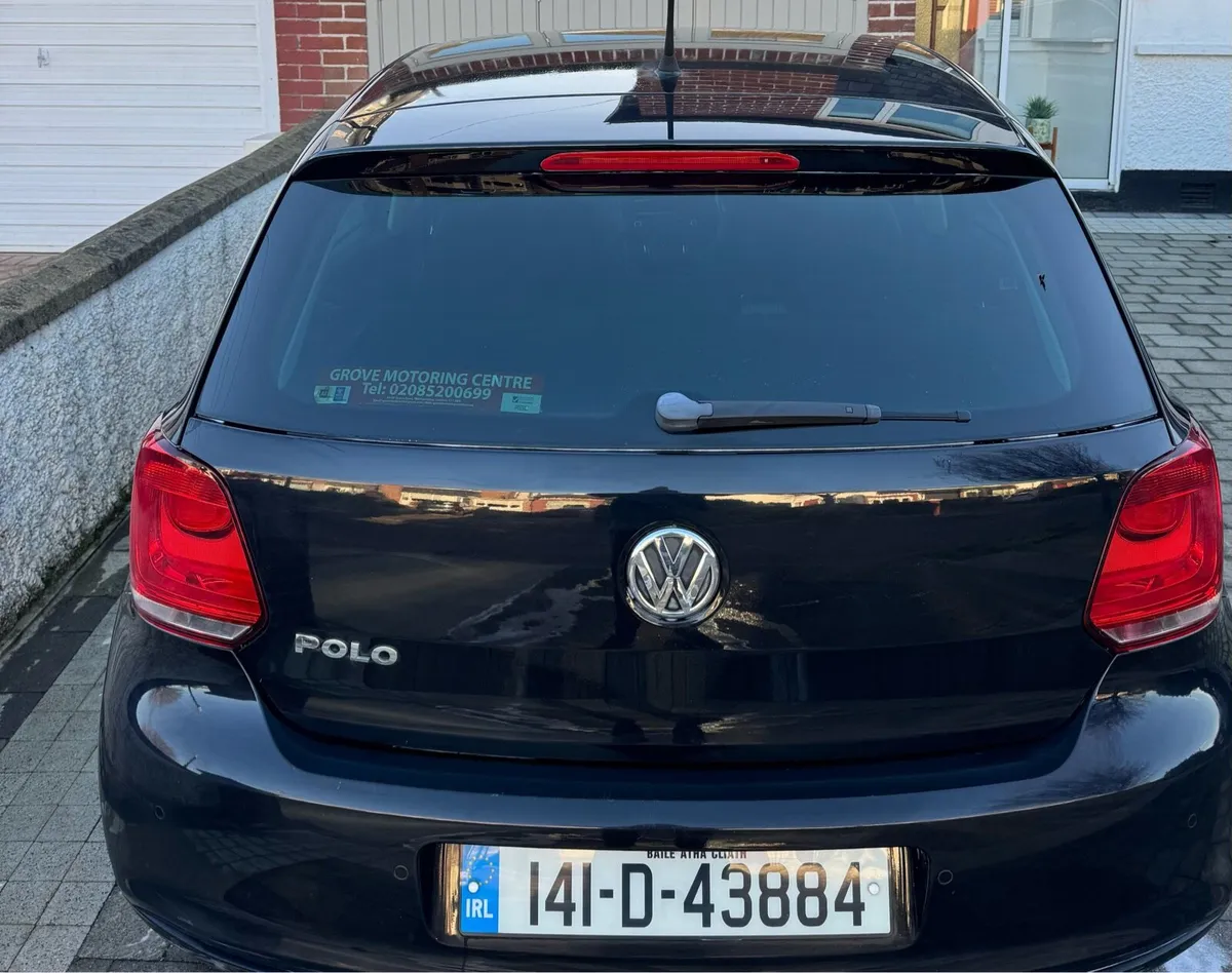 2014 Volkswagen Polo - Image 3
