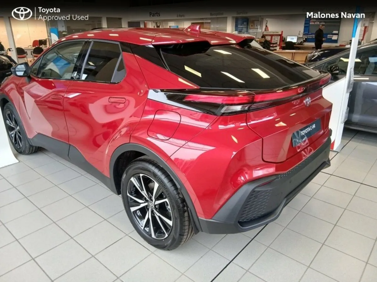 Toyota C-HR C-HR PHEV SPORT - Image 2