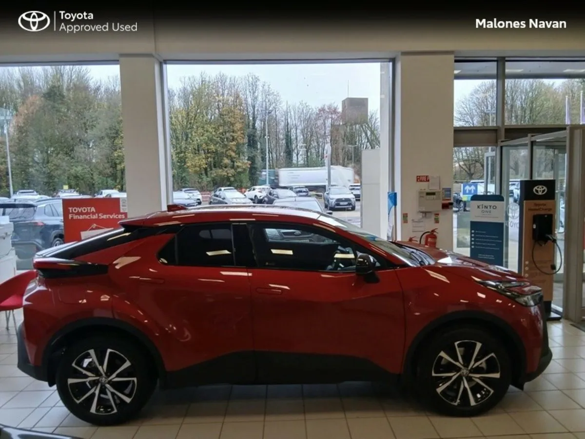 Toyota C-HR C-HR PHEV SPORT - Image 3