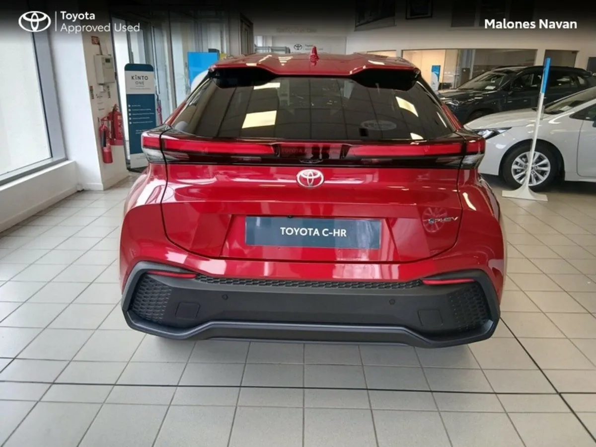 Toyota C-HR C-HR PHEV SPORT - Image 4
