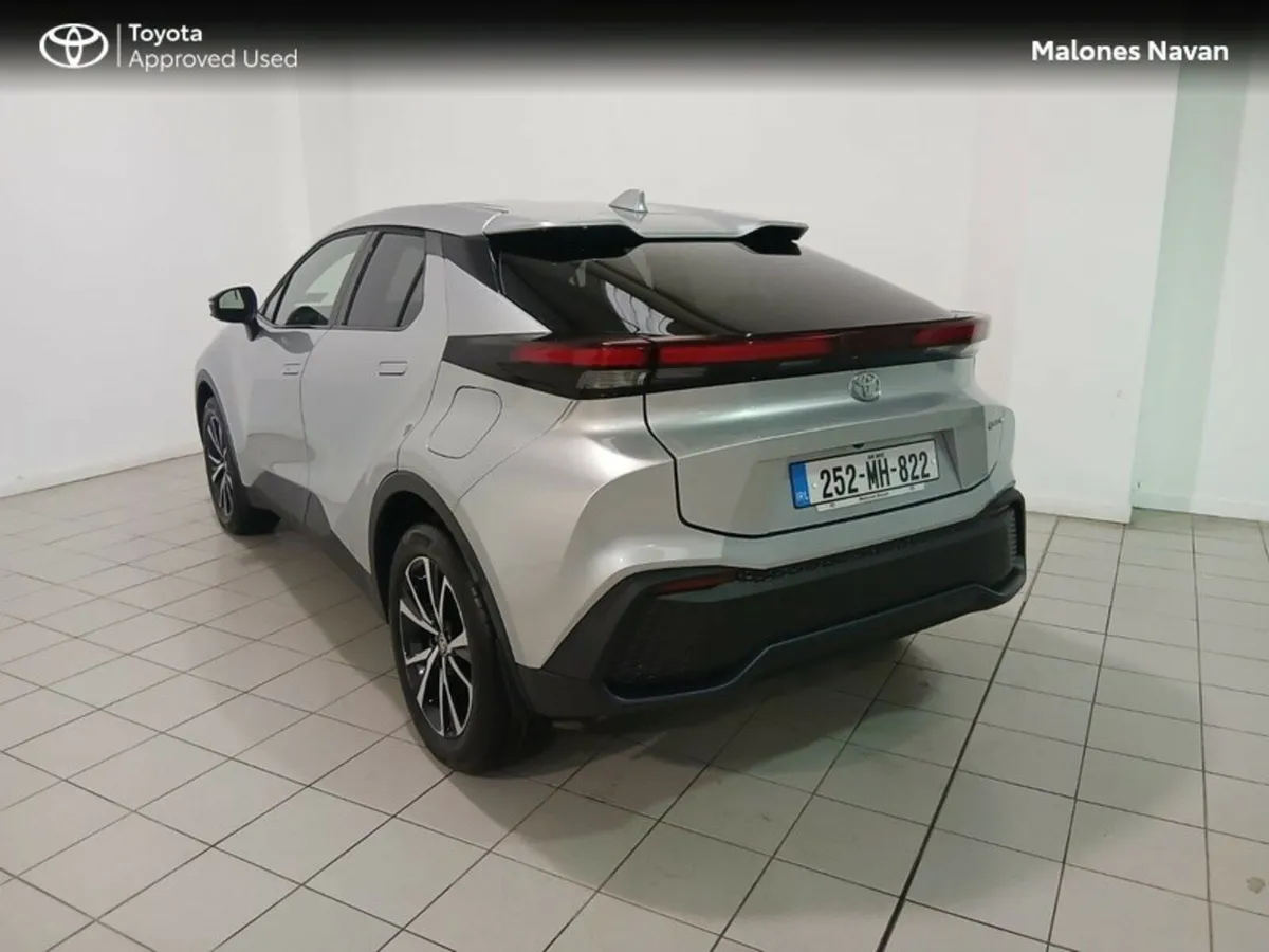 Toyota C-HR C-HR PHEV SPORT - Image 2