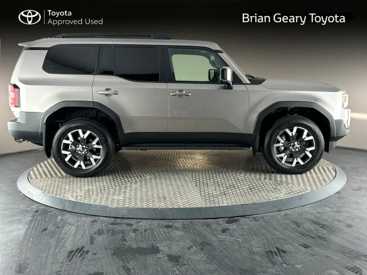 Toyota Land Cruiser Upgraded Alloys + Rails - Image 3
