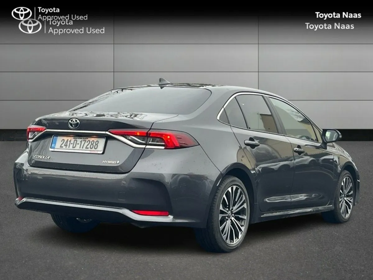 Toyota Corolla LUNA SPORT SALOON - Image 2