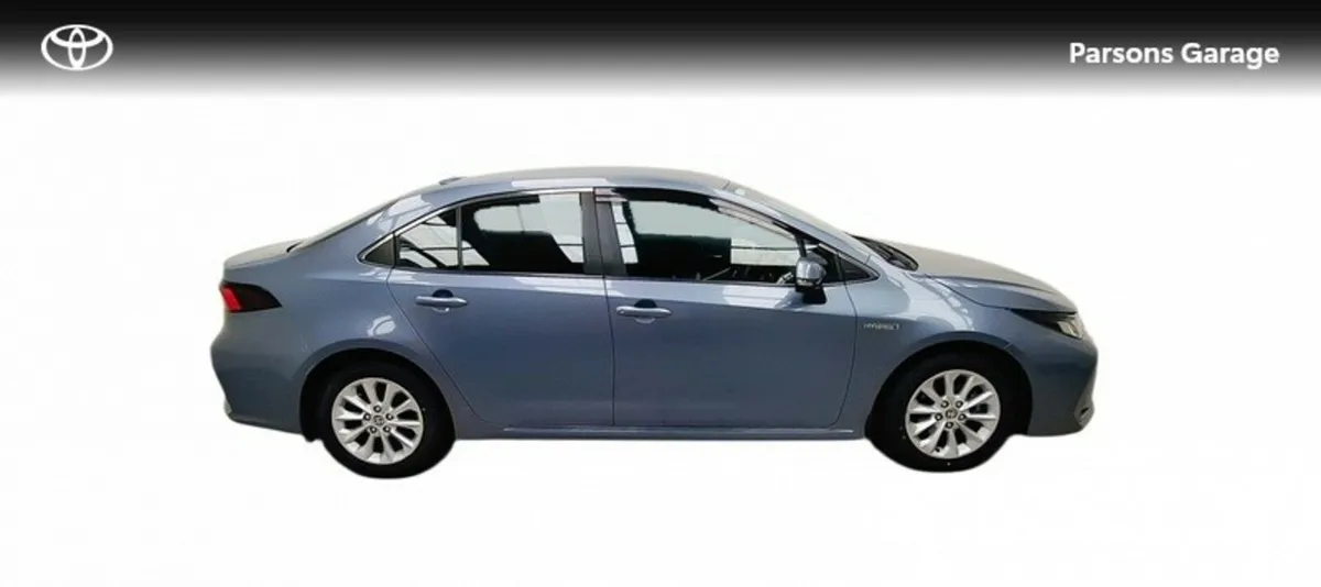 Toyota Corolla HYB LUNA SALOON 4DR AUTO HYBRID - Image 2