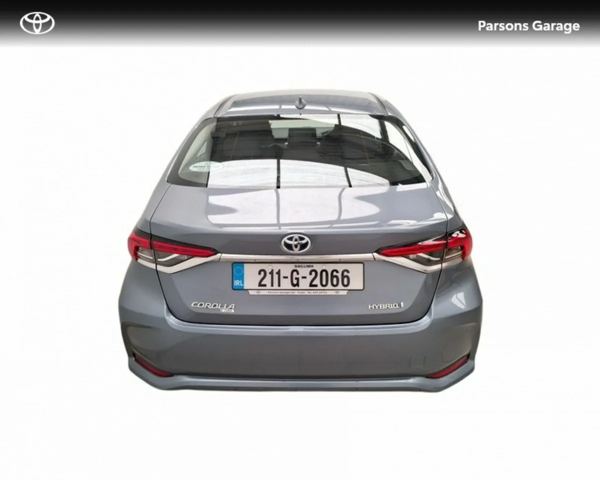 Toyota Corolla HYB LUNA SALOON 4DR AUTO HYBRID - Image 4
