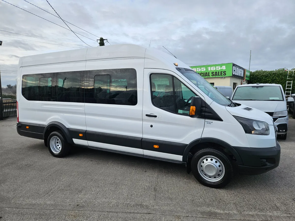 152 FORD TRANSIT 17 SEATER MINIBUS TREND MODEL 125 - Image 4