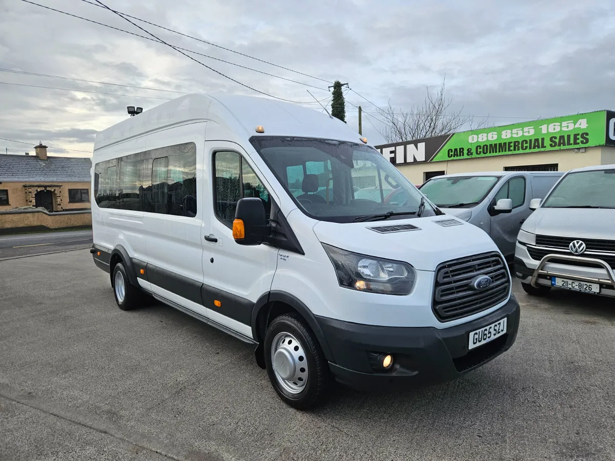 152 FORD TRANSIT 17 SEATER MINIBUS TREND MODEL 125 - Image 1