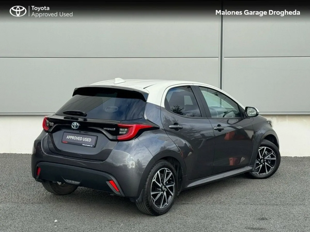 Toyota Yaris 1.5 Hybrid Luna Sport Call Now 041 98 - Image 2
