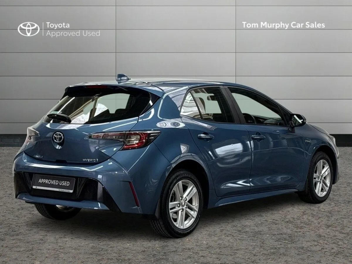 Toyota Corolla HYBRID LUNA H/B 4DR AUTO A - Image 2