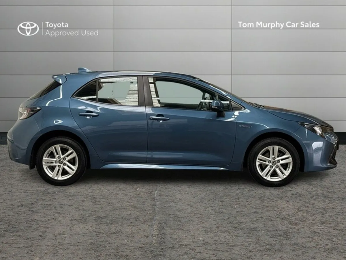 Toyota Corolla HYBRID LUNA H/B 4DR AUTO A - Image 3