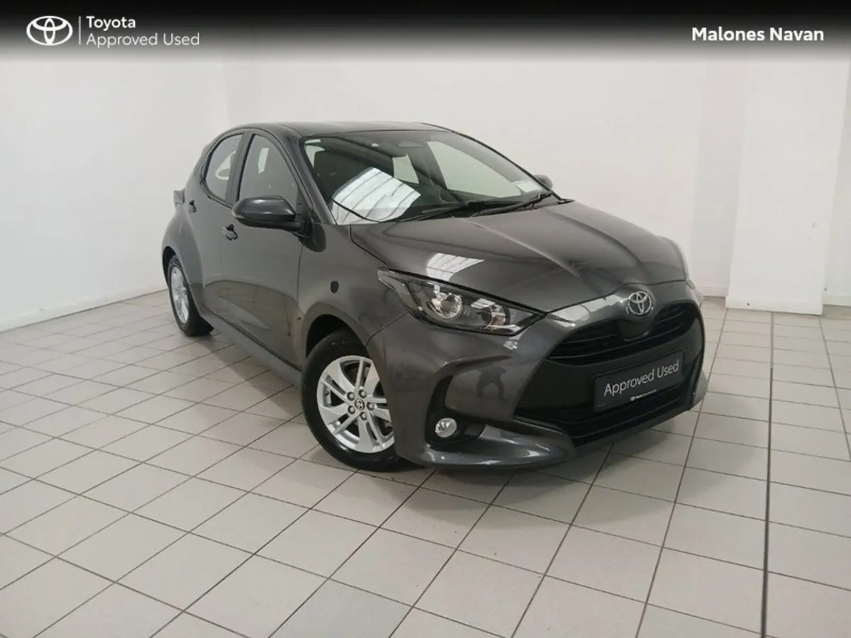 Toyota Yaris Yaris Hybrid 115 Luna - Image 1