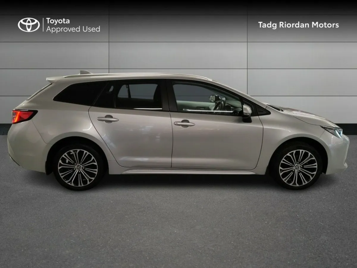 Toyota Corolla HYBRID SOL TS *PRICE REDUCTION* - Image 3