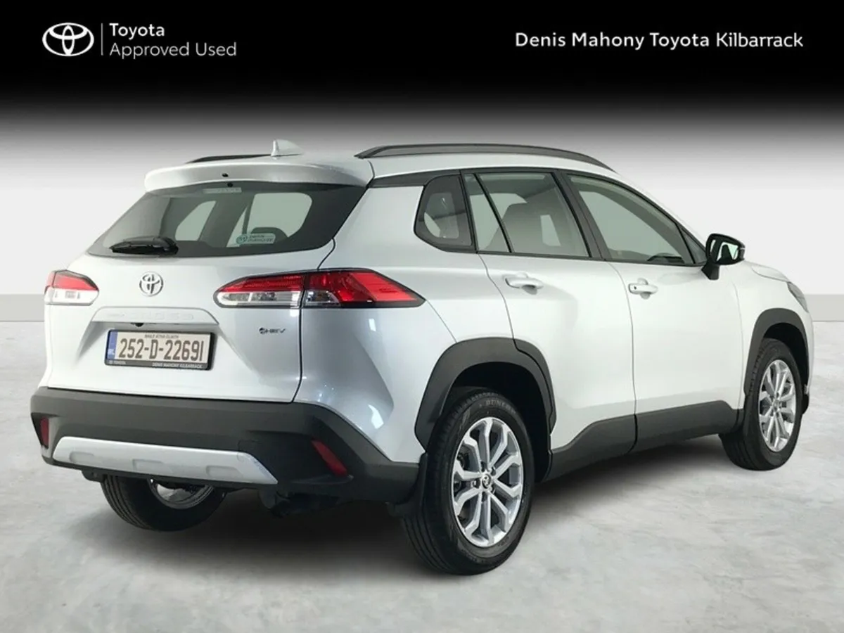 Toyota Corolla Cross 1.8 Luna - Image 2