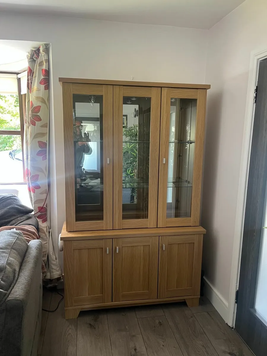 sitting room glass press - Image 1