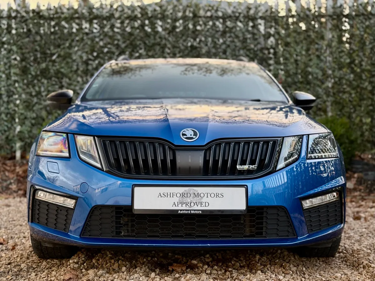 Skoda Octavia VRS Kombi  2.0 TDI 184bhp - Image 2