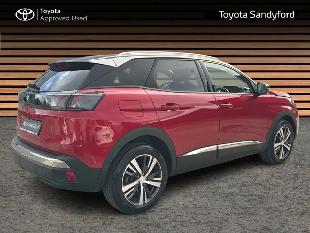 Peugeot 3008 ALLURE 1.5 HDI//LOW MILEAGE//FULL SER - Image 2