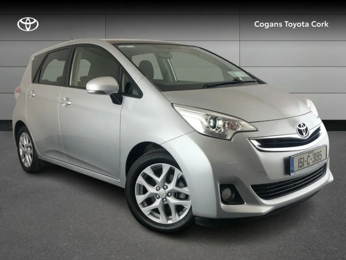 Toyota Verso LUNA SKYVIEW 4DR - Image 1