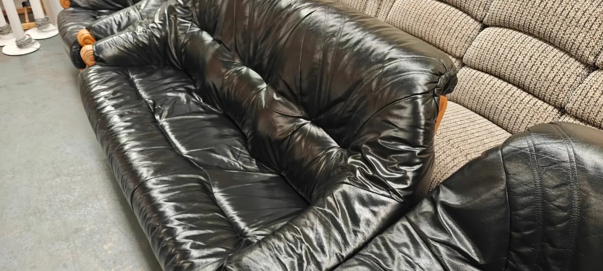 3+1+1 Dutch Black Suite - Image 4