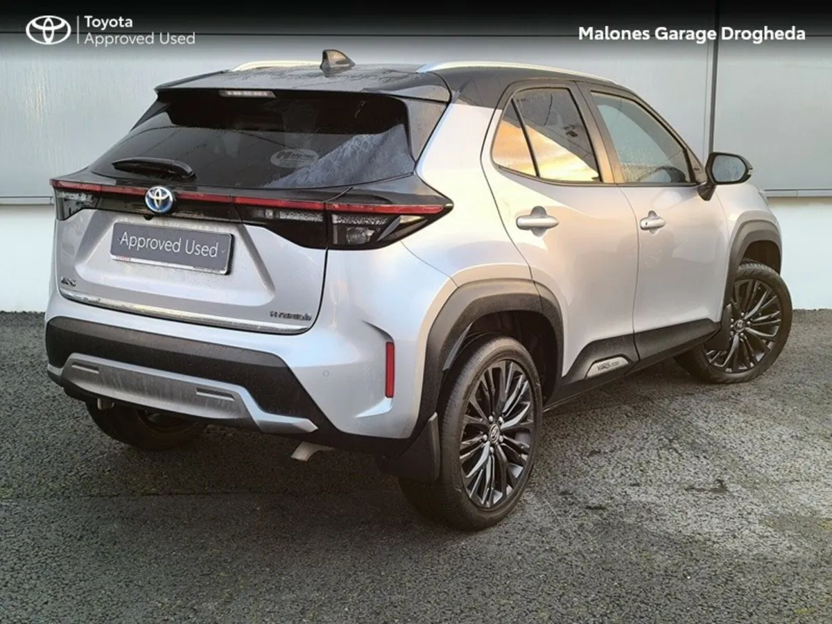 Toyota Yaris Cross 1.5 Hybrid Adventure *High Spec - Image 2