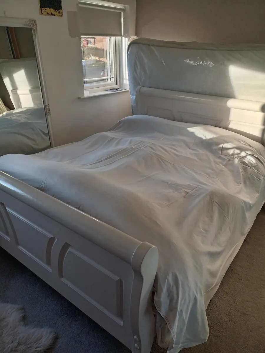 Bed frame king size - Image 1