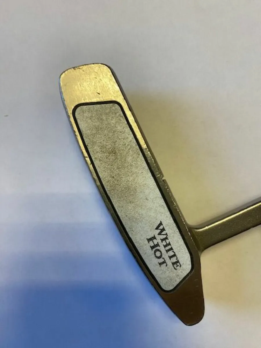 Odyssey White Hot #3 Putter - Image 3