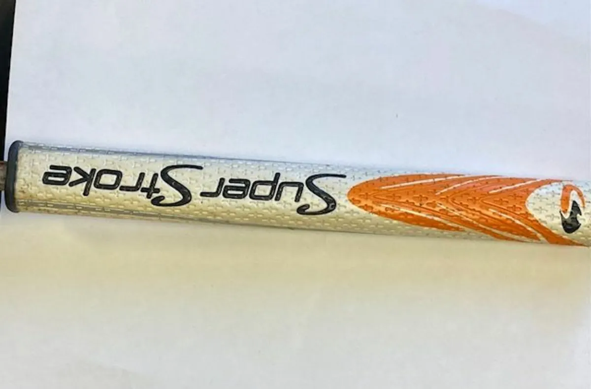 Odyssey White Hot #3 Putter - Image 4