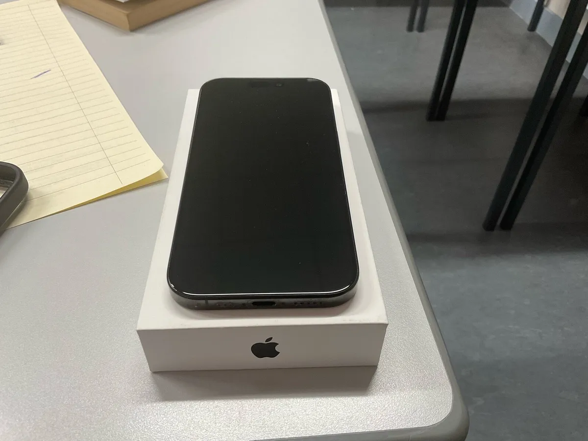 iPhone 16 Pro - Image 1