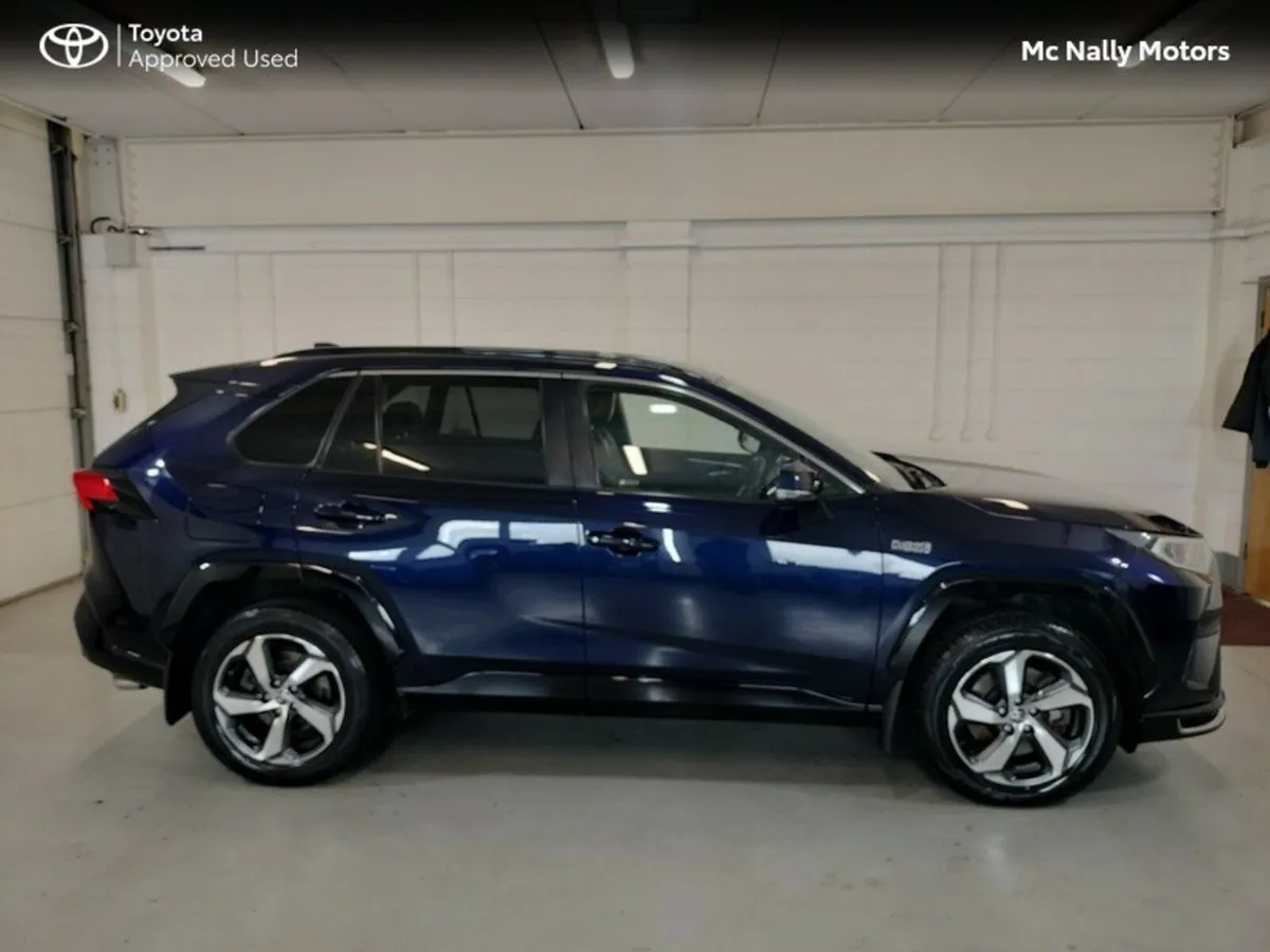 Toyota RAV4 PLUG-IN HYBRID SOL PHEV - Image 4