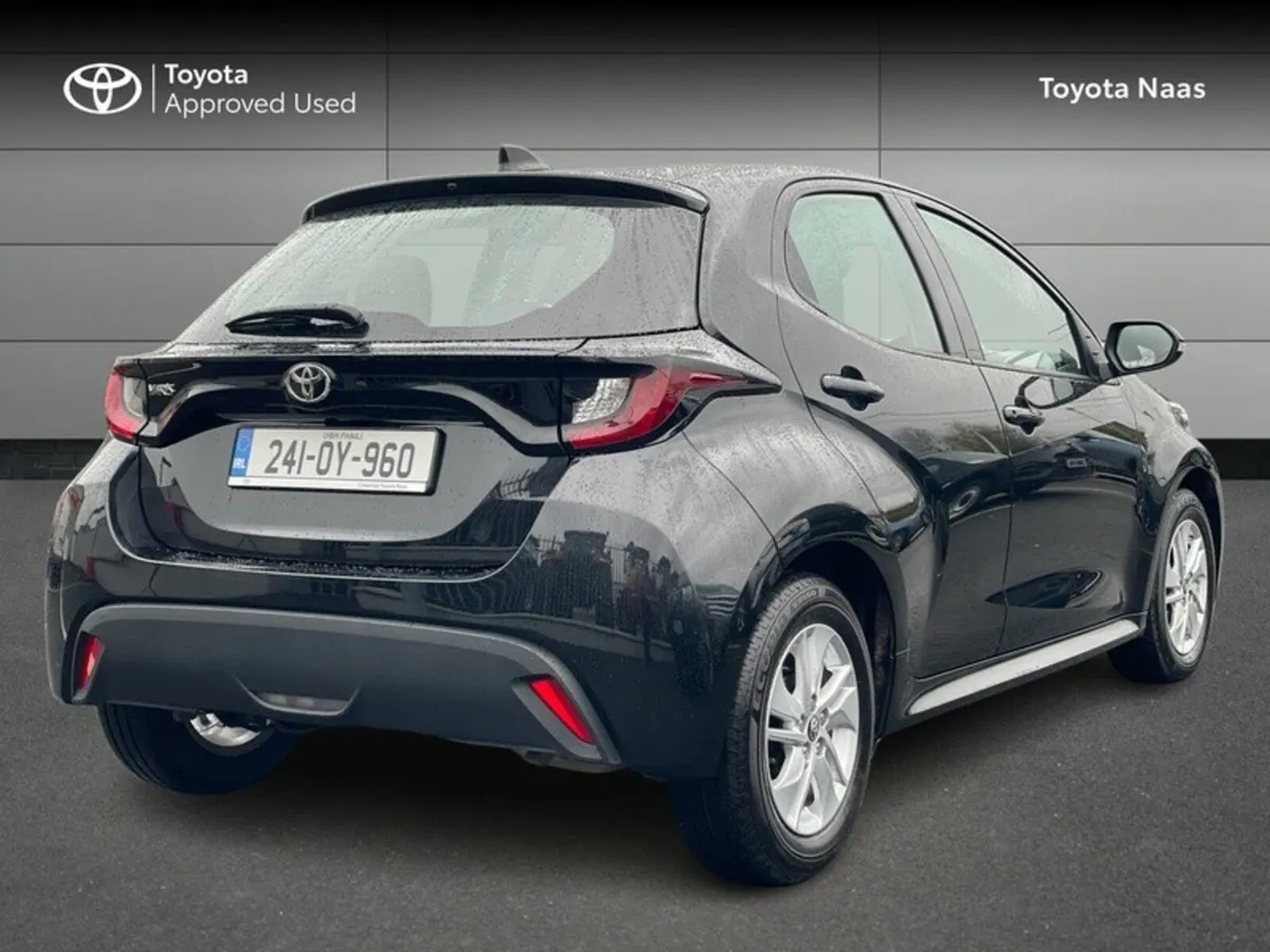 Toyota Yaris YARIS 1.5 LUNA - Image 2