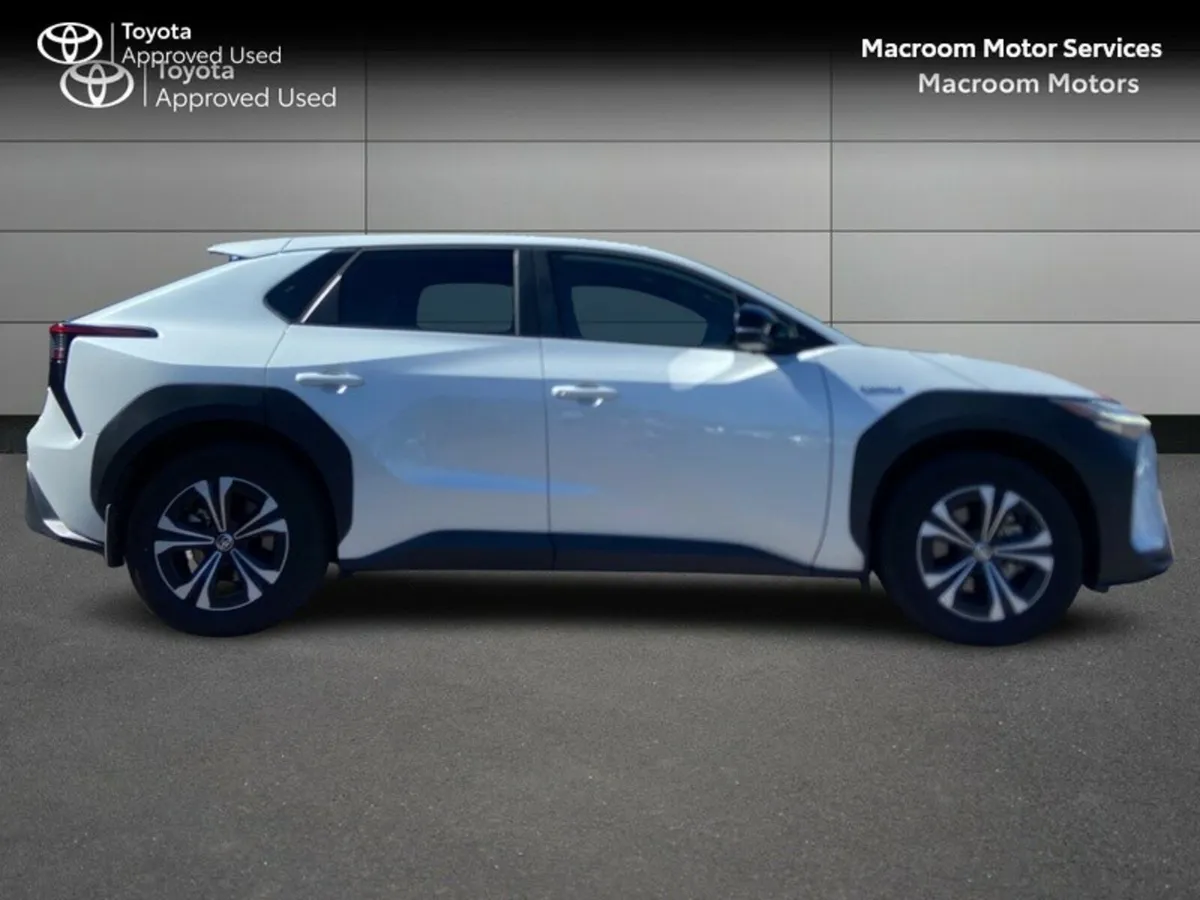 Toyota bZ4X BLACK FRIDAY SALE! - Image 3