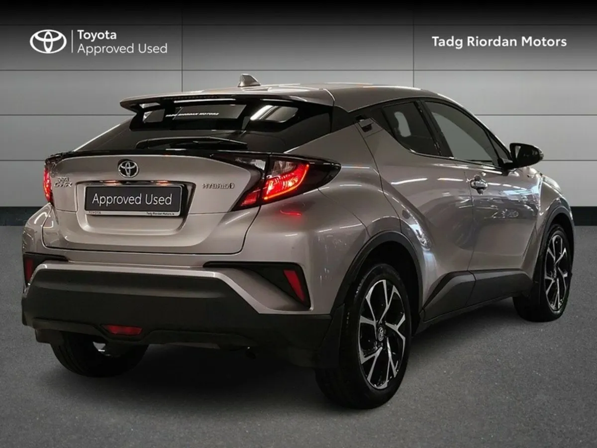 Toyota C-HR 1.8 HYBRID SPORT 4DR AUTO - Image 2