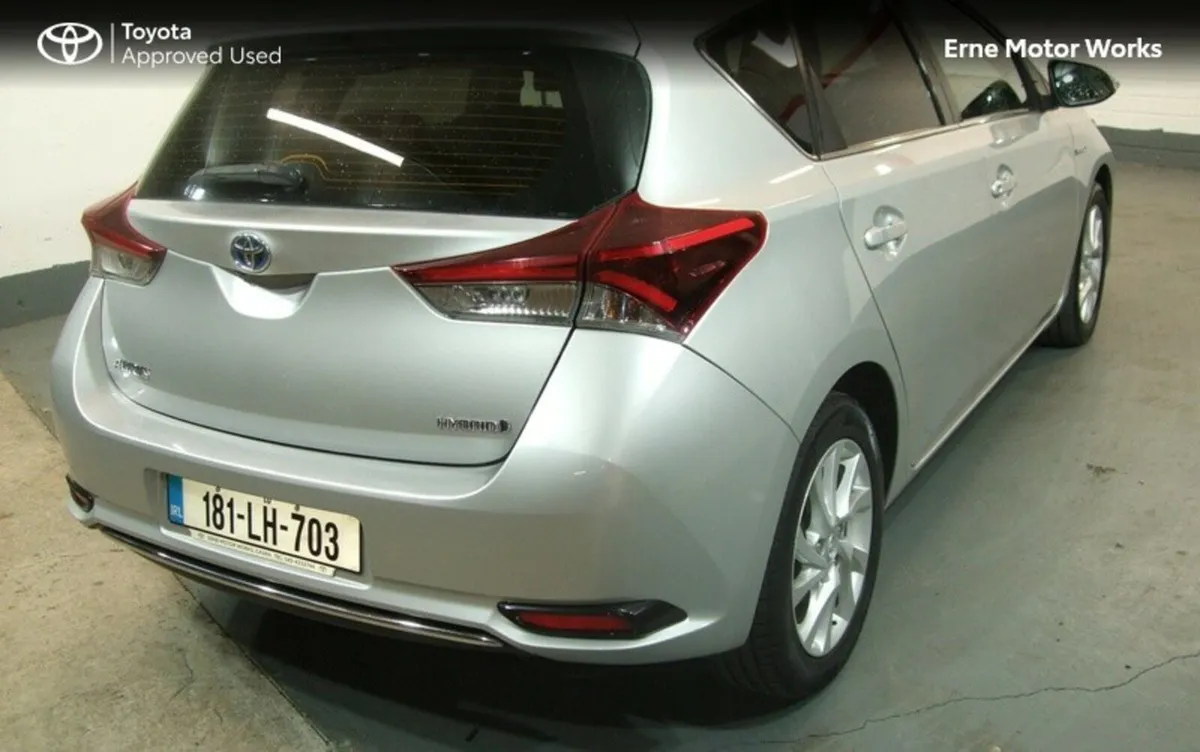 Toyota Auris AURIS Hybrid Luna - Image 2