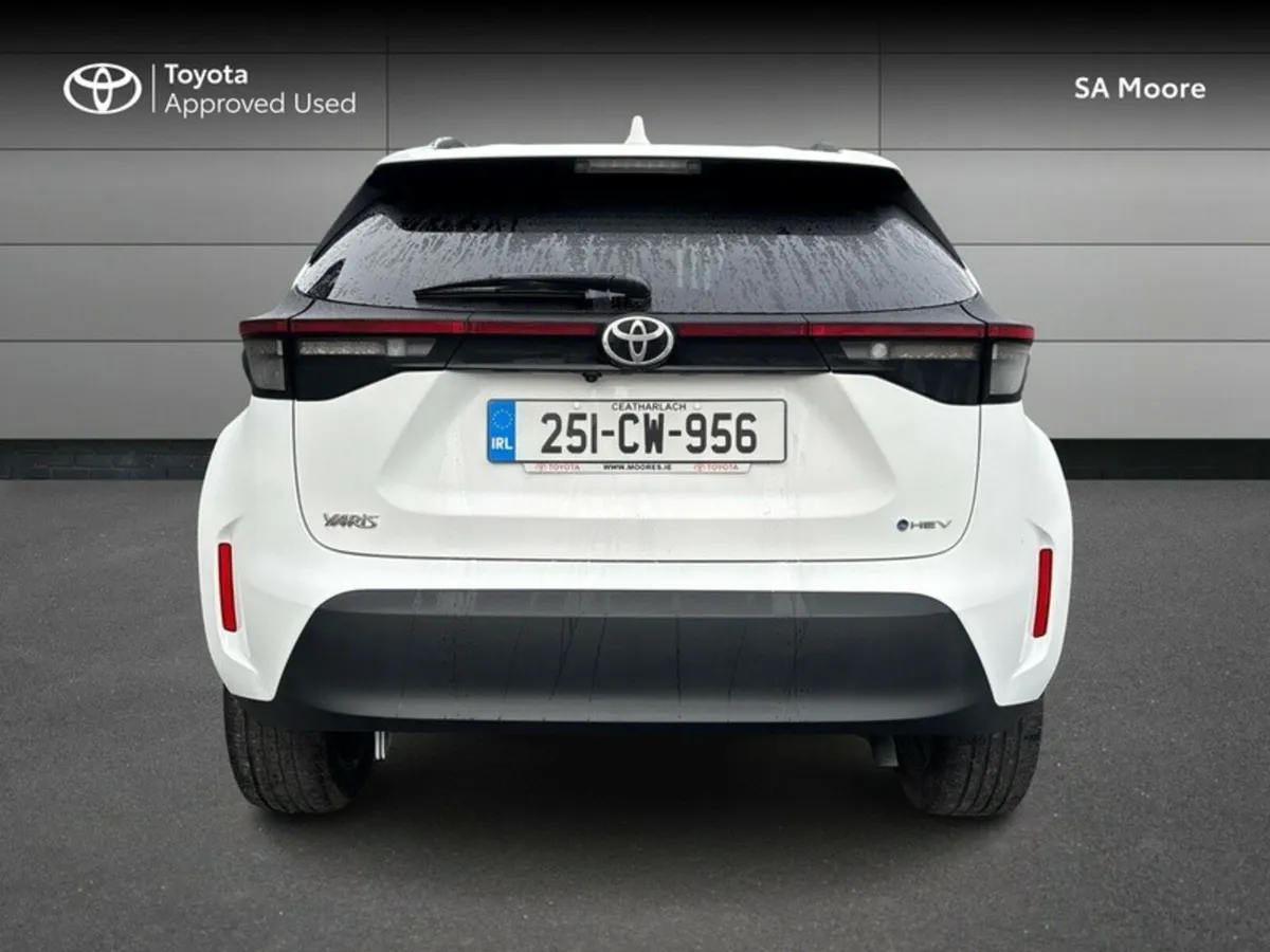 Toyota Yaris Cross LUNA SPORT DEMO - Image 4