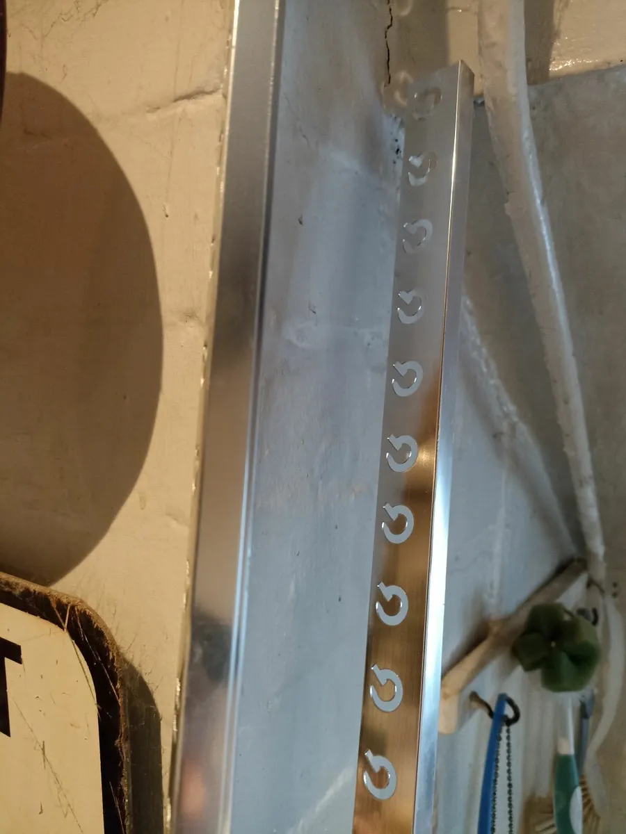 QTrim 10mm Chrome Tile Edging Trim - Image 3