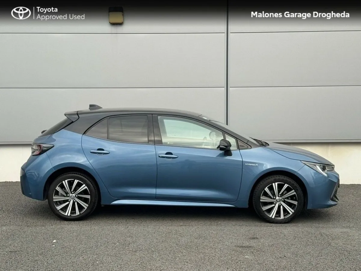 Toyota Corolla 1.8 Hybrid Luna Sport Call Now 041 - Image 3