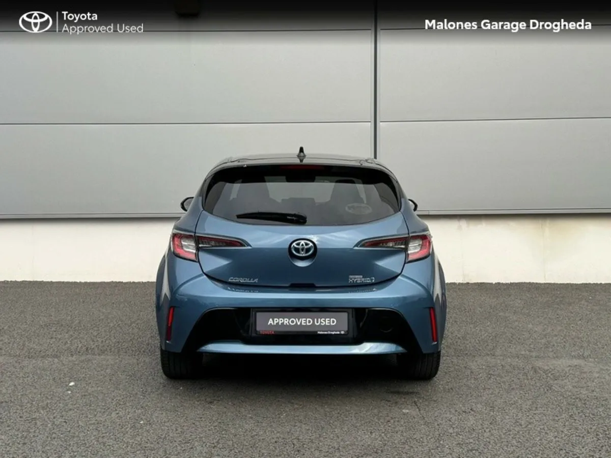 Toyota Corolla 1.8 Hybrid Luna Sport Call Now 041 - Image 4