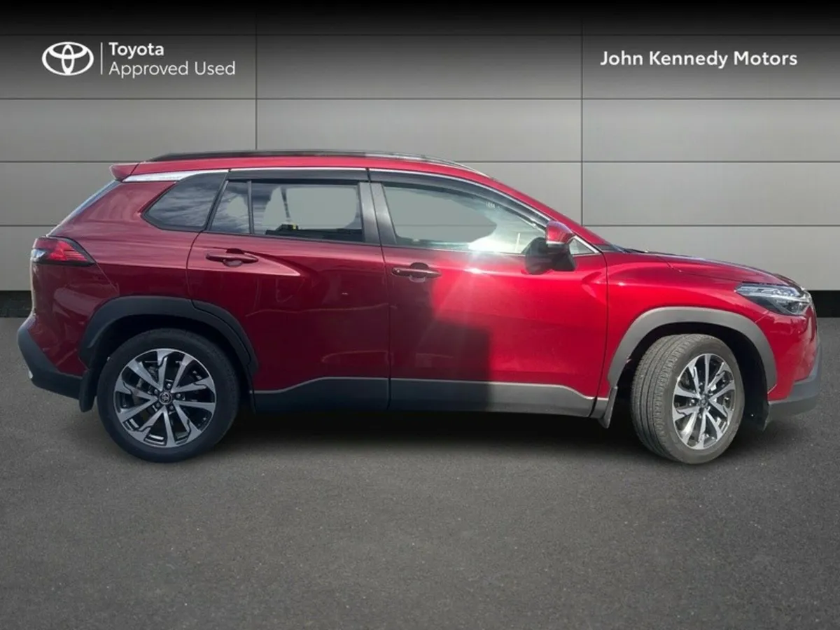 Toyota Corolla Cross HYBRID SOL 1.8 - Image 3