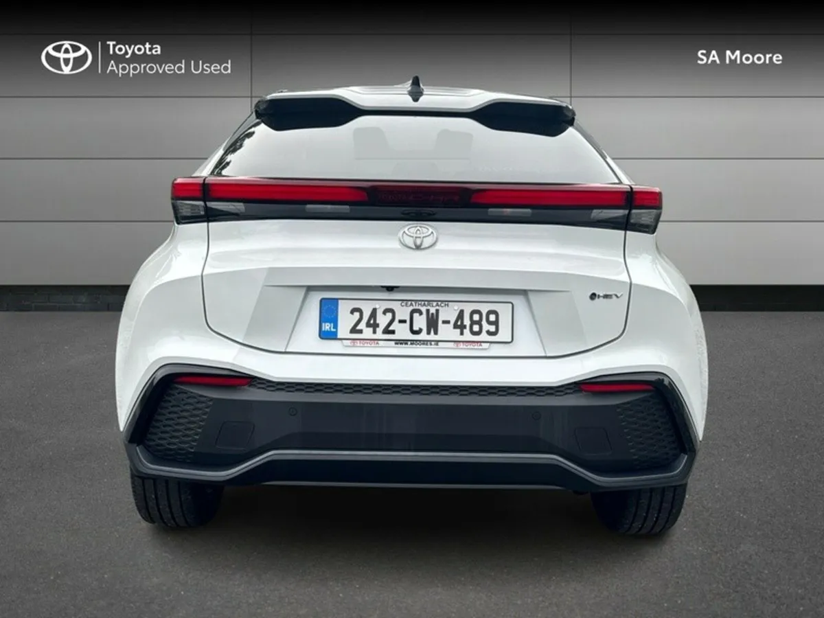 Toyota C-HR HYBRID SOL - Image 4